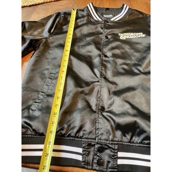 Dungeons & Dragons Demogorgon Bomber Jacket Black M Stranger Things - Picture 11 of 12